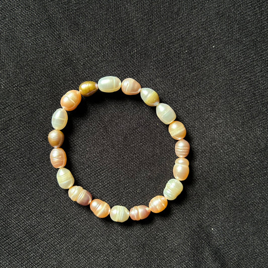 Pearl bracelet